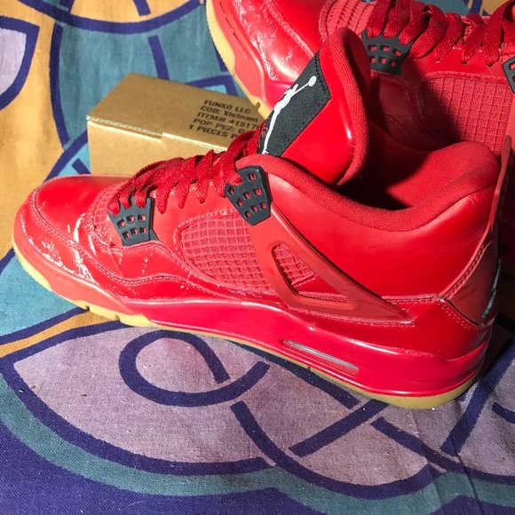 AV3914-600 Air Jordan 4 Retro NRG 'Singles Day' Red EUC Womens Size 9.5 Mens 8 - Picture 3 of 10